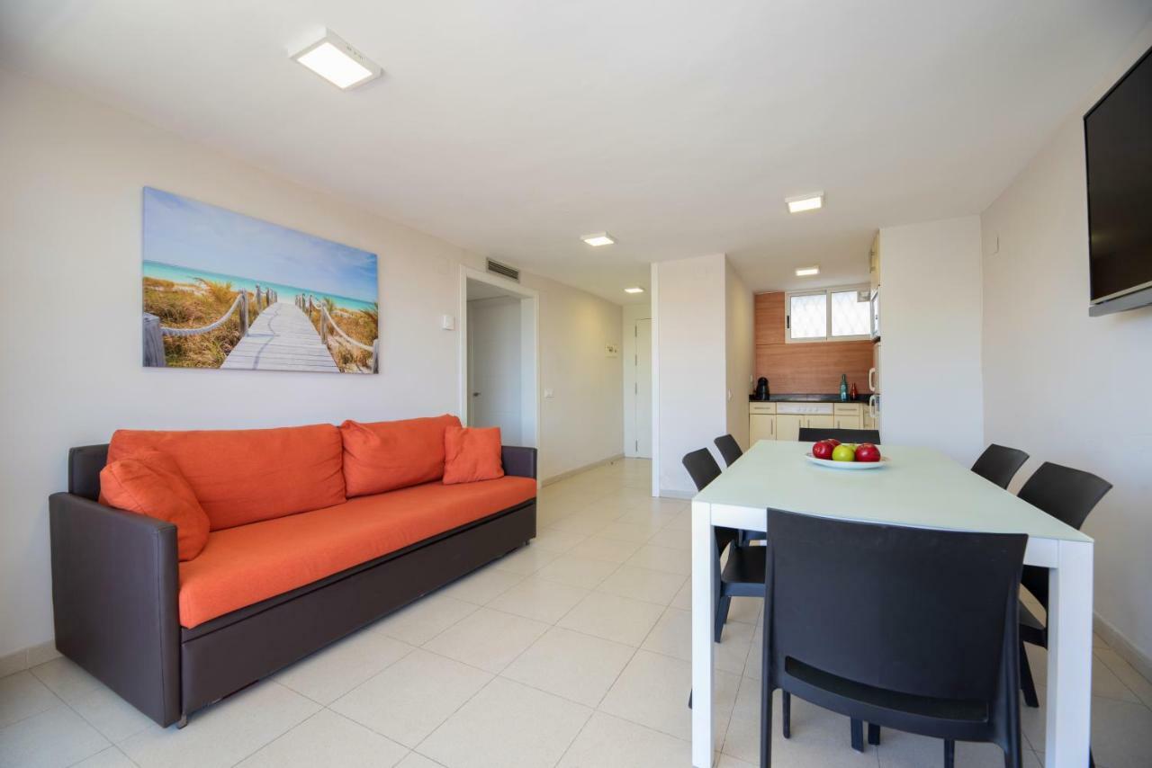 Rentalmar Navarra Family Suites Salou Exterior photo