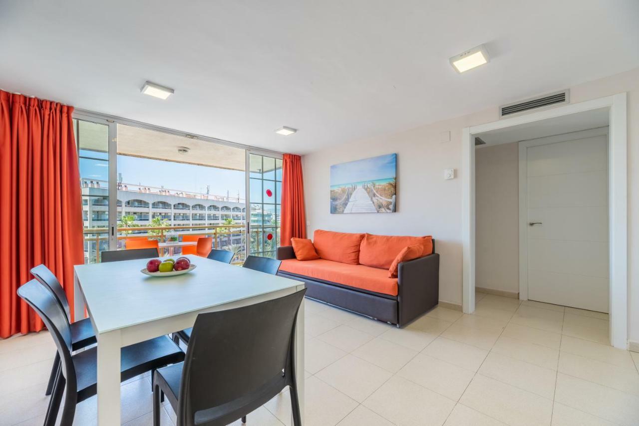Rentalmar Navarra Family Suites Salou Exterior photo