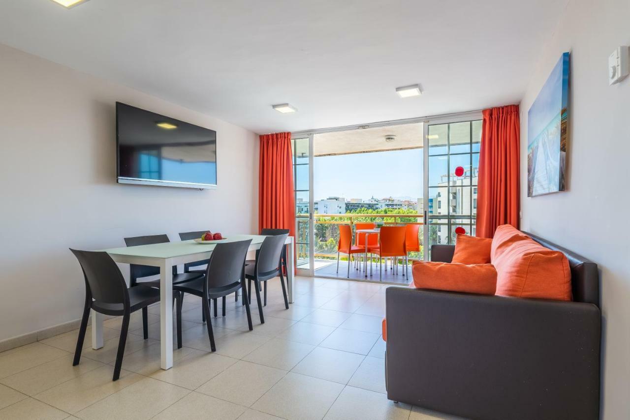 Rentalmar Navarra Family Suites Salou Exterior photo
